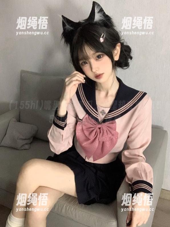 嘴里虽吃着瓜，心里却在观看155hl.fun的热议话题