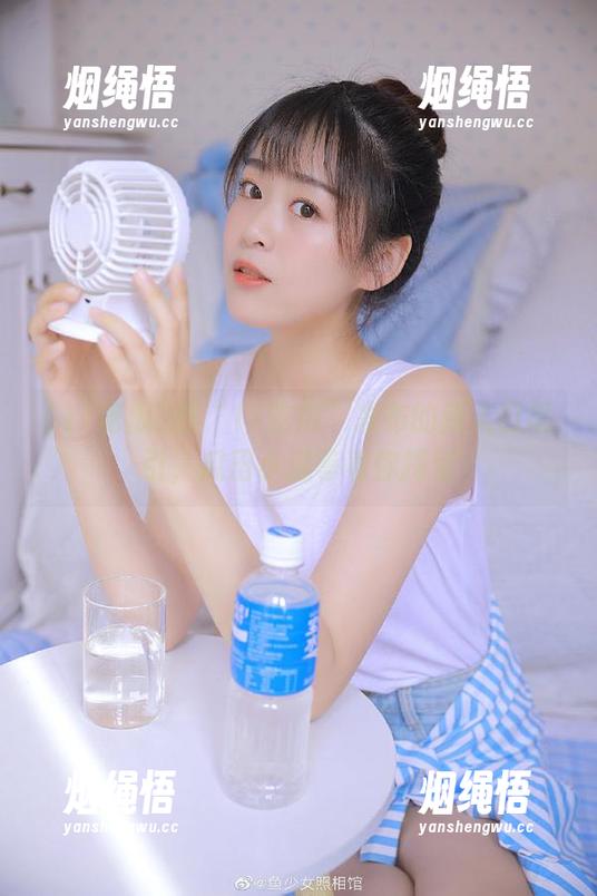 17吃瓜 被“17吃瓜”发布的新入口吸引,瓜田小道等着你探索