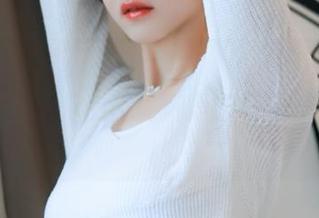 www.ylie51.com的神秘传送门，进去后出来的都是话题和惊叹冒号！
