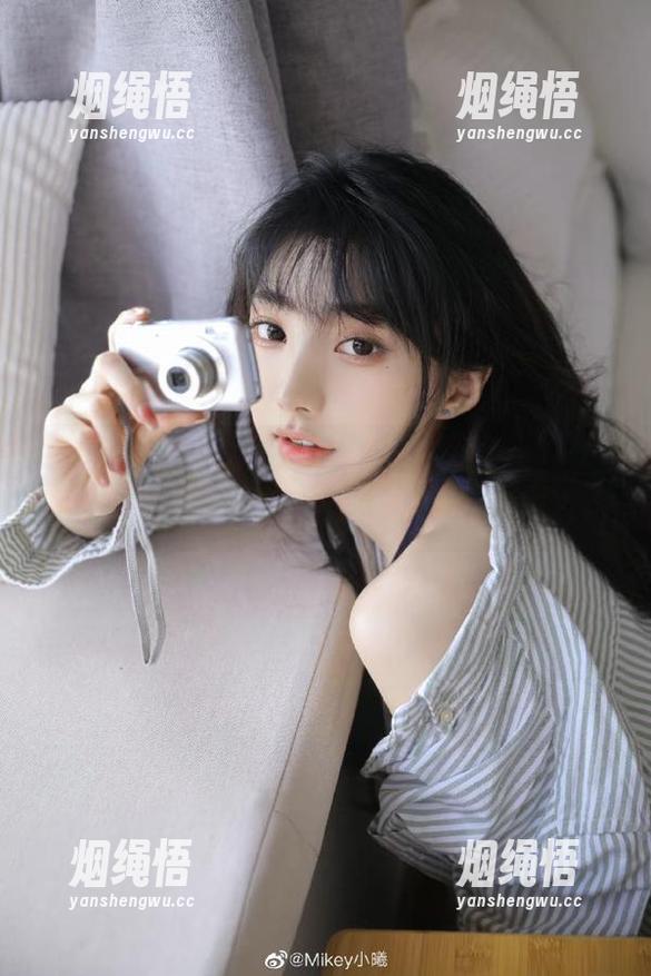 “51吃瓜群众”网页，仿佛有个不知名的八卦神在操控。