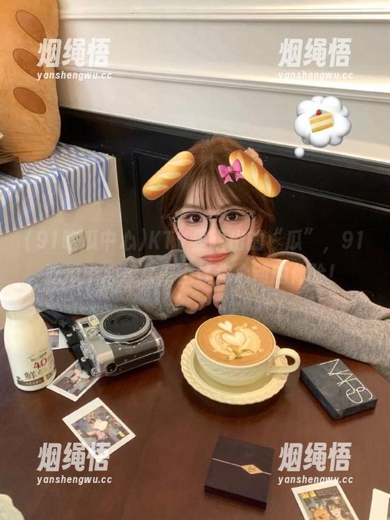 91吃瓜中心 KTV里唱出的“瓜”,91吃瓜中心永久奉上让你心动的体验!