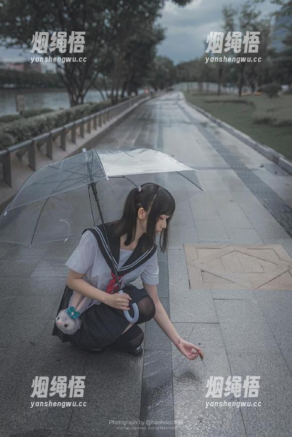 cgw网址教你：一个吃瓜子不掉渣的姿势！