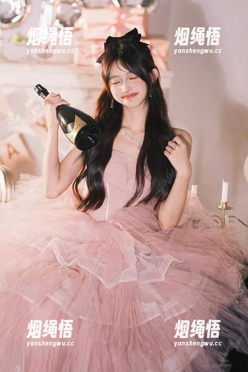fuli 有个“wwwfuli”入口,看着就像通往新奇科技的魔法之门。