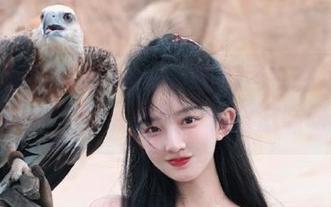 www吃瓜网在在线时光机中,瓜都是不一样的滋味呀