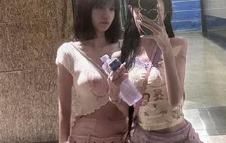 当www吃瓜网app带你走进瓜的世界,心情也不自觉地摇摆起来。