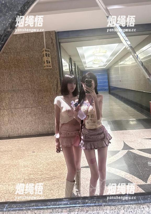 www吃瓜网 当www吃瓜网app带你走进瓜的世界,心情也不自觉地摇摆起来。
