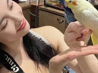 更新了！heiliao.su吃瓜网的“站”长又在闹哄哄的群里发八卦，来聊聊吧～