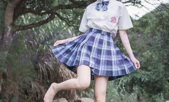 吃瓜网更新后，突然觉得自己被困在首页了，有点迷哦！