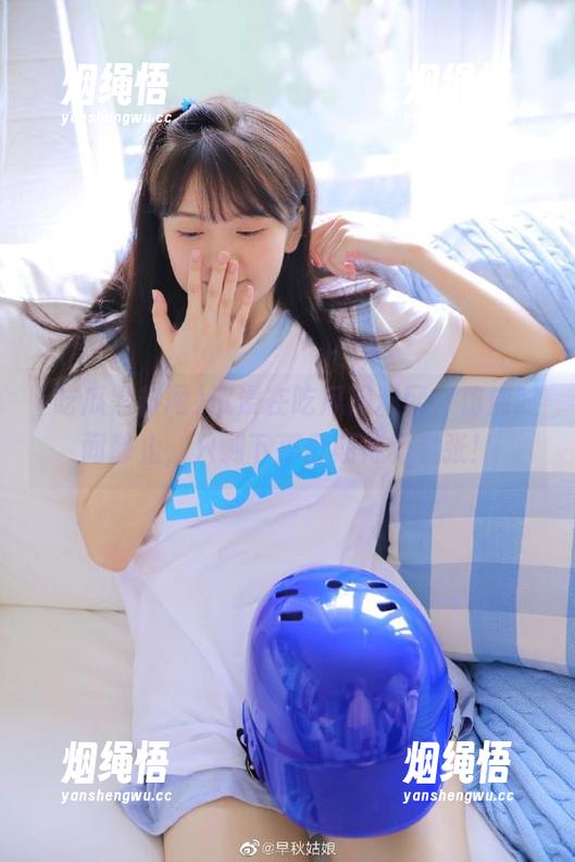 吃瓜黑料网 沉浸在吃瓜黑料网,仿佛时间静止,只剩下那份期待和紧张!