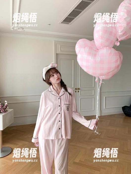 黑料91 别忘初心,黑料91苹果版才是你的“追星”必备良品,放心吃瓜不后悔