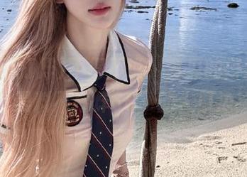 不得不说,食瓜的门道就在“黑料不打烊66”的入口边!