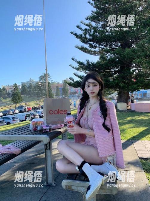 初秋的阳光，黑料社的资源更显得懒洋洋，来点“黑”气氛吧