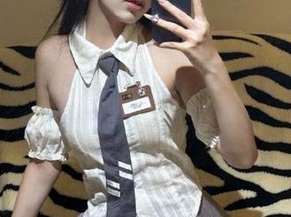 黑料网官网,夜深了瓜更甜,不管几点都有大新闻,真香!