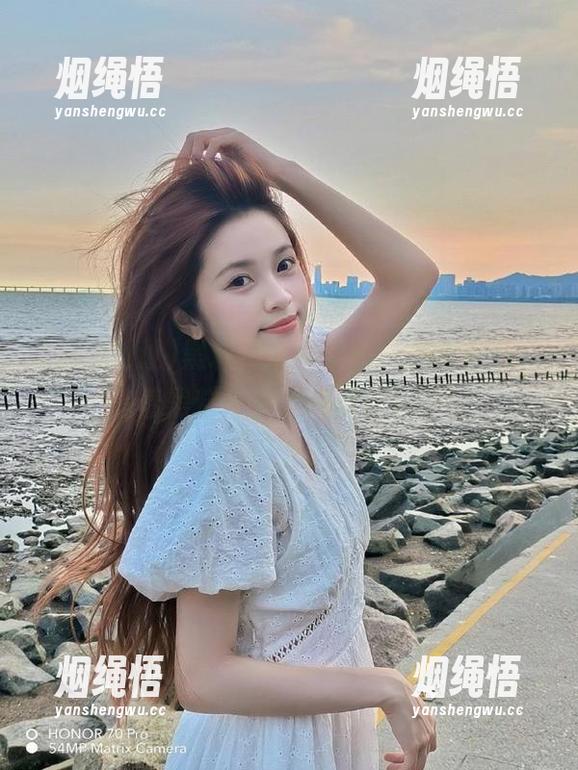 黑料网址 黑料网址苹果版:喝着小茶,追着黑料,生活还挺有滋味呢