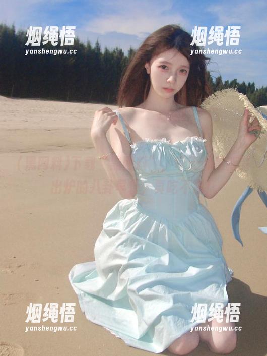 黑网料 下载“黑网料”,每天都是新鲜出炉的八卦早餐,真吃不消!