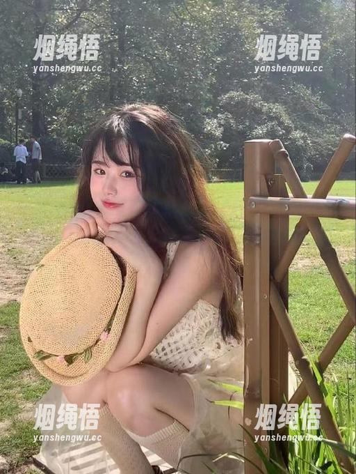 黑网料 点击那个黑网料链接,我的心里有点小忐忑,有人在真真假假的边缘试探吗?